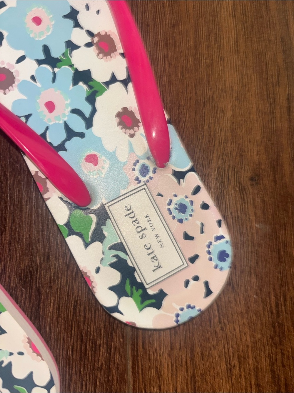 kate spade Pink Bow Floral Flip Flops - Picture 3 of 6